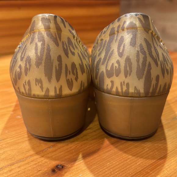 Crocs Leopard Wedges - Picture 3 of 5
